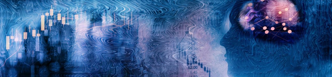 Abstrakter Kopf als Symbol für künstliche Intelligenz vor einem dunklen Hintergrund mit dynamischen digitalen Lichtlinien in Blau, Violett und warmen Farbakzenten.